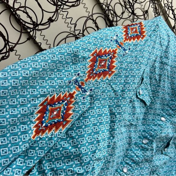 Panhandle Slim Roughstock teal southwestern embroidered sleeve pearl snap shirt - Picture 2 of 5
